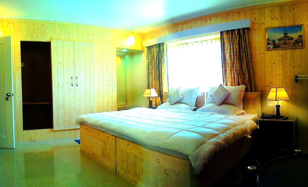 Ikraam Inn Bed & Breakfast ศรีนาการ์ ห้อง รูปภาพ