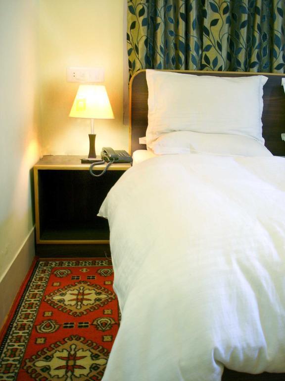 Ikraam Inn Bed & Breakfast ศรีนาการ์ ห้อง รูปภาพ