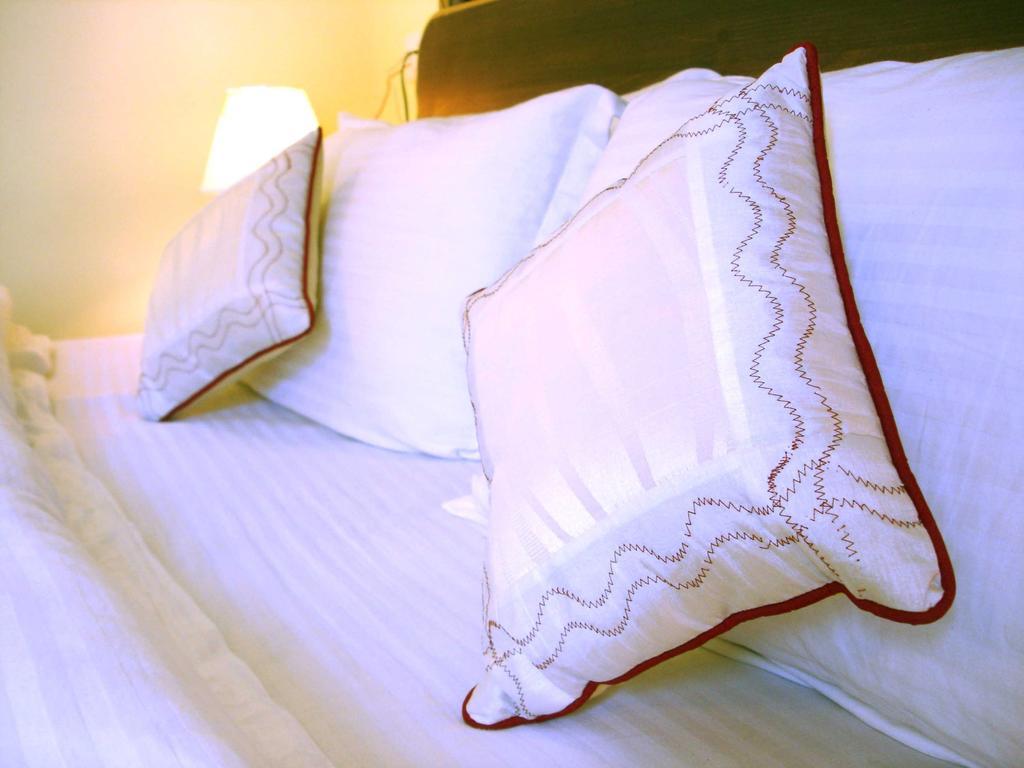Ikraam Inn Bed & Breakfast ศรีนาการ์ ภายนอก รูปภาพ